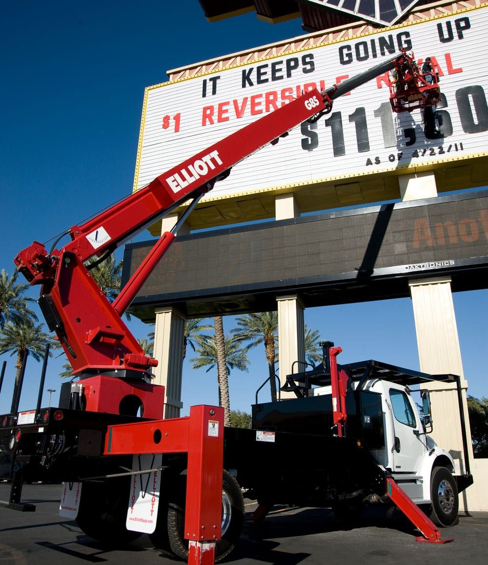 elliott g85 with sign elliott g85 with sign