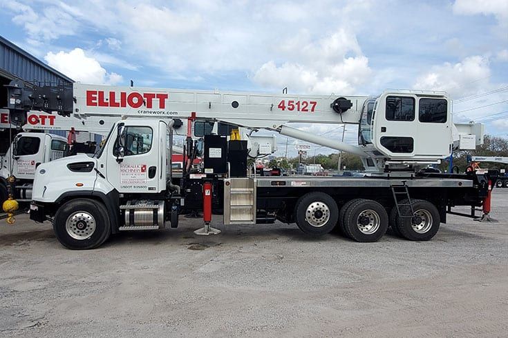 7442-featured-1 45127 R Boom Truck 7047