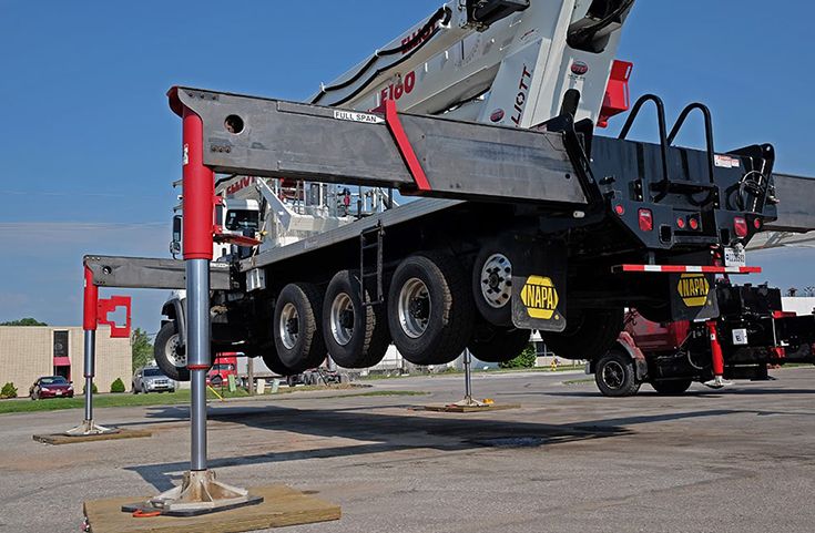 E160_newsletter3 NEW M87 HiReach