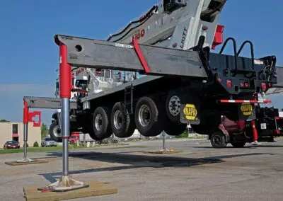 e 160 truck outriggers