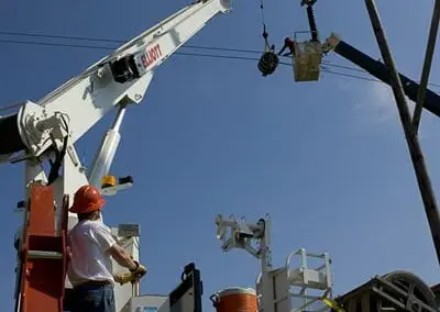 elliott boomtruck lifting stringer