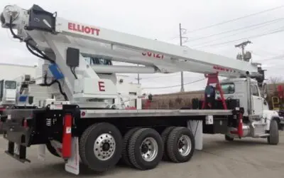 PRE-OWNED 36127R BOOMTRUCK #6108